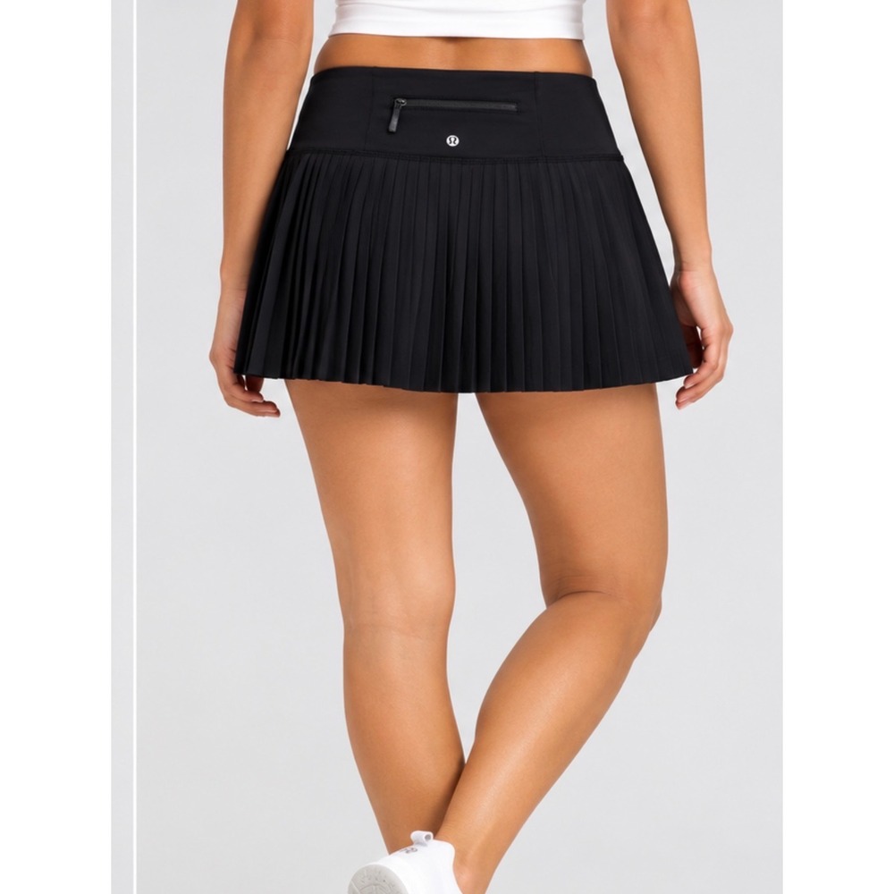 Lululemon Pleat to Street Skirt Black Swift Ultra Light Athletic Skort W8480S 10